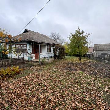 Продам будинок вул садова 72