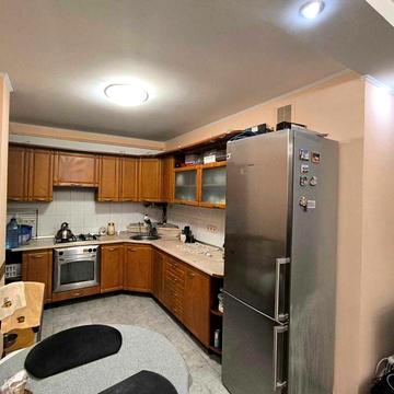 Продам СВОЮ 4-х комнатную квартиру на Французском бульваре.