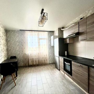 Сдается большая 1-но комн квартира, р-н Градецкого