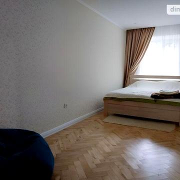 Довгострокова оренда 2к Квартира Святого Теодора площа