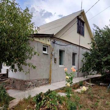 Просторий будинок для родини