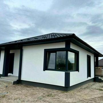 Продаж сучасний одноповерховий будинок  Власник