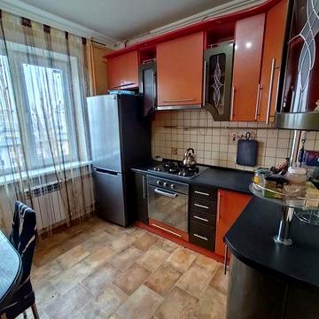 Продаж 2-кімн на Харківській з меблями і технікою