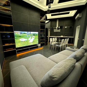 Сдам эксклюзивную квартиру в центре(пр.Гагарина 95А)