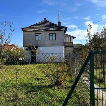 Продаж квартири у с. Рудне, Особнячого типу.