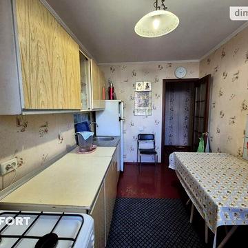 Продаж 3к Квартира Олександрійська вулиця