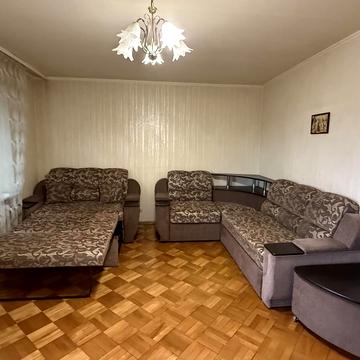 Леопольда Ященка пров. (Василя Жуковського), 10