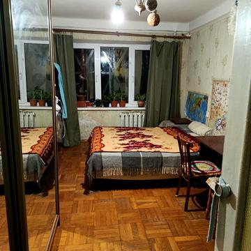 Каунаська вул., 10/1
