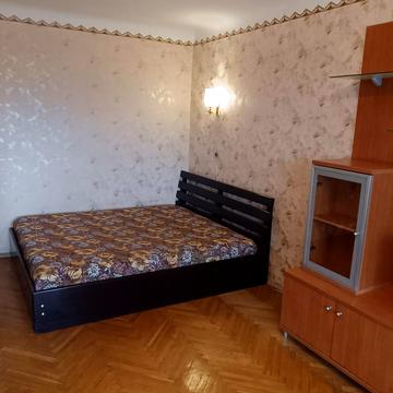 Русанівський бульв., 2/8