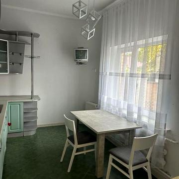 Продается не большой уютный домик