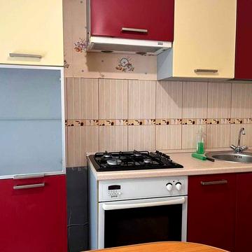 Шулявка, Машинобудівна (Гонгадзе) 8 (метро 10 хв. пішки),