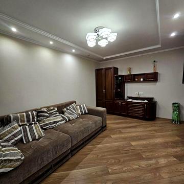 Оренда  двухкімнатної квартири по М.Грушевського