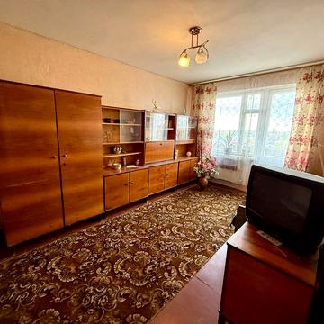 Світла 1-кімнатна квартира біля центру, вул. Гоголя