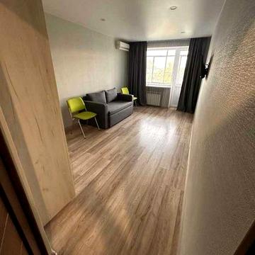 Сдаётся 1к квартира на просп. Богдана Хмельницкого, 4