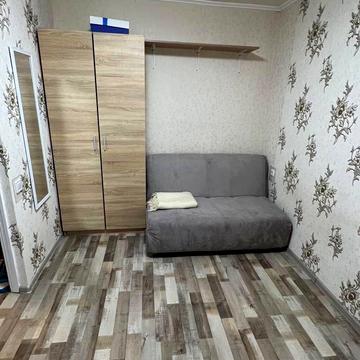 Академіка Доброхотова вул., 3
