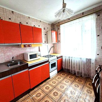 Простора 2-кімнатна квартира в цегляному будинку. Є-ВІДНОВЛЕННЯ