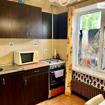 Довгострокова оренда 1к Квартира Володимира Українця (Новокузнецька) вулиця