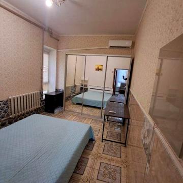 Сдам 1 ком квартиру ближайшее метро Бориспольская харьковская хозяин