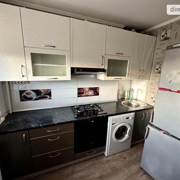 Продаж 1к Квартира Першотравнева вулиця