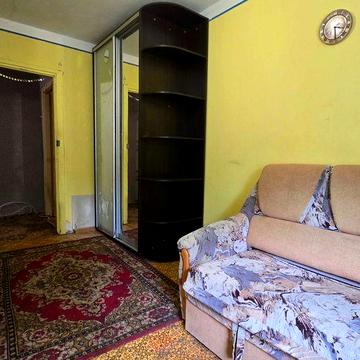 Продам! 3-х ком квартира метро Индустриальная 23500