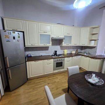 Аренда 4х кв Соборная 40,возле ДК 140м 46000грн торг.