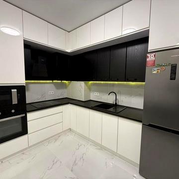 Вільна! 2-кім VIP новобуд РІВНЕНСЬКА (5хв до ТЦ МАЙДАН, ТЦ ПРОСПЕКТ)!