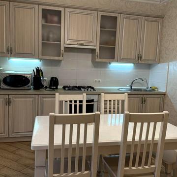 Оренда трикімнатноі квартири вул.Садова