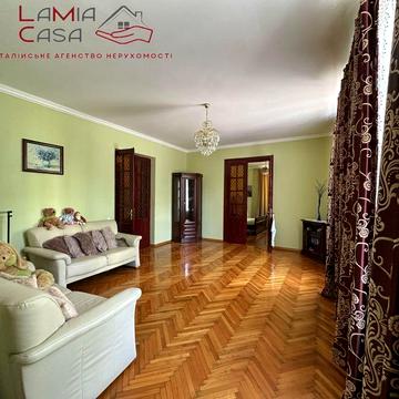 Продаж 3 кімнатноі квартири напроти парку Шевченка