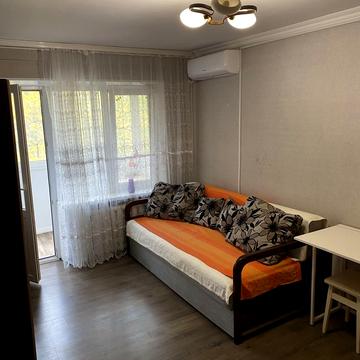 Метробудівська, 8