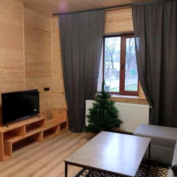 Комфортний будинок до травня