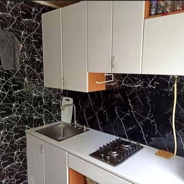Продаж двокімнатної квартири , жилий стан, меблі