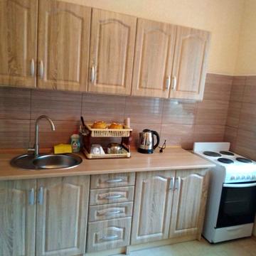 Академіка Заболотного вул., 48