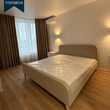 Яблунева вул., 15