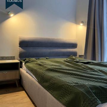 Яблунева вул., 15