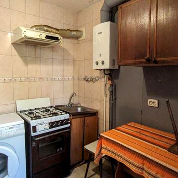 Актуальна! 2-кім з меблями та технікою в р-не Автовокзала