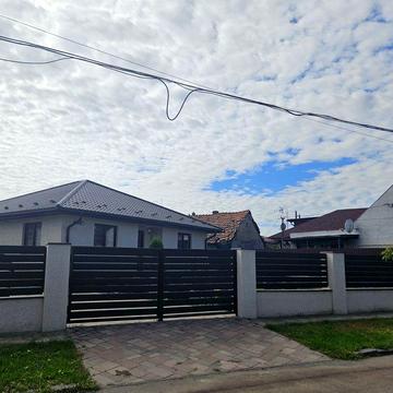 Продаётся новий дім