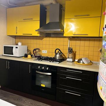 Зелена вул., 1