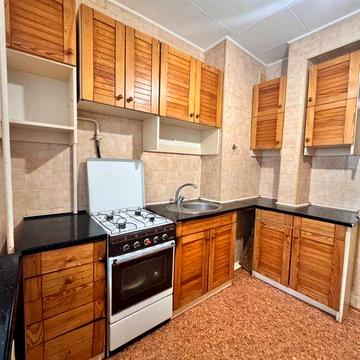 Продам 1-комнатную квартиру на ул.Бочарова / Крымский бульвар