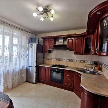 2 комнатная квартира на Тополевой