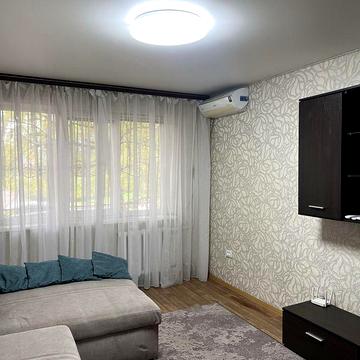 Продаж. Новинка. Героїв Ато 87, напроти Солі парк Ювілейний.