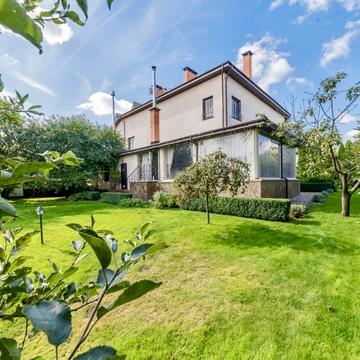 50-та Садова вул., 25