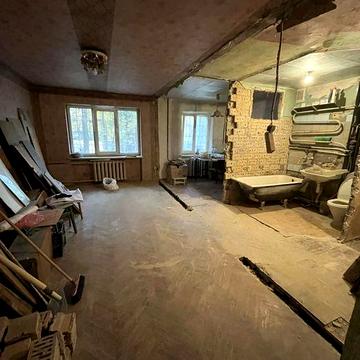 Продам двокімнатну квартиру