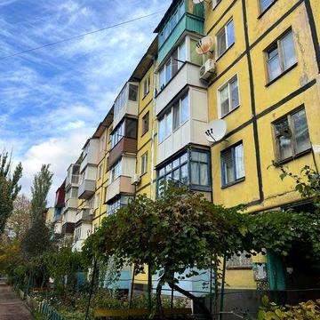 Продаж. Ватутіна 46, Федора Караманиць, поряд Уфімська і Світанок,