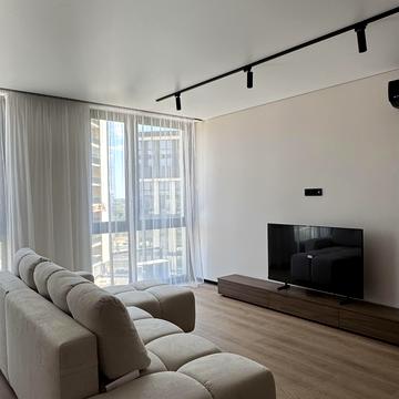 Зарічна вул., 6