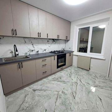 Продам 2 кім квартиру в центрі міста  з сучасним ремонтом