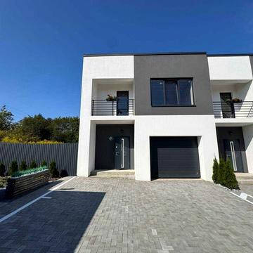 Весняна вул.