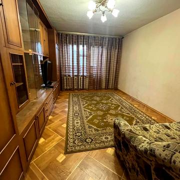 Драгоманова вул., 5