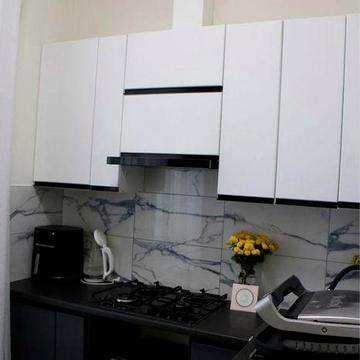 р 1-кімнатна квартира, кутова, з роздільним плануванням