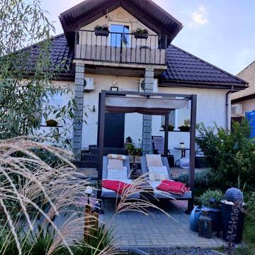 Продається будинок з унікальним оснащенням і повною автономією