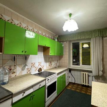 Продам 2к. квартиру в Соломянському районі, по вул. Радченка, 12.